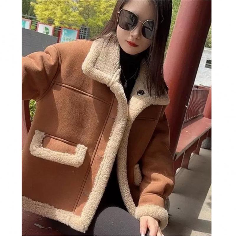Dual-Sided Lambswool & Leather Motorcycle Jacket - Warm Velvet-Lined Fur Coat for Autumn/Winter