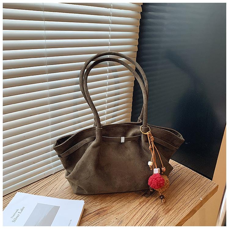 New Suede Pleated Retro Wing Bag 2025 Shoulder Bag Underarm Bag Large Capacity Retro Matte Tote Bag