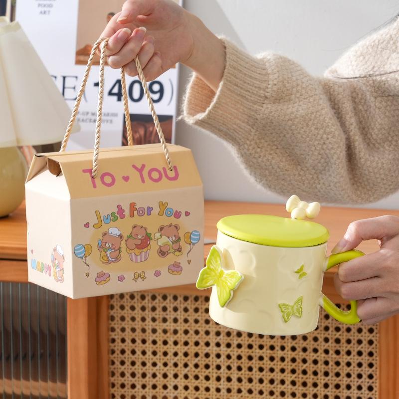 Kreative Relief Keramiktasse mit Deckel Hochwertige Büro-Paar-Wassertasse Hochwertiges Geschenk