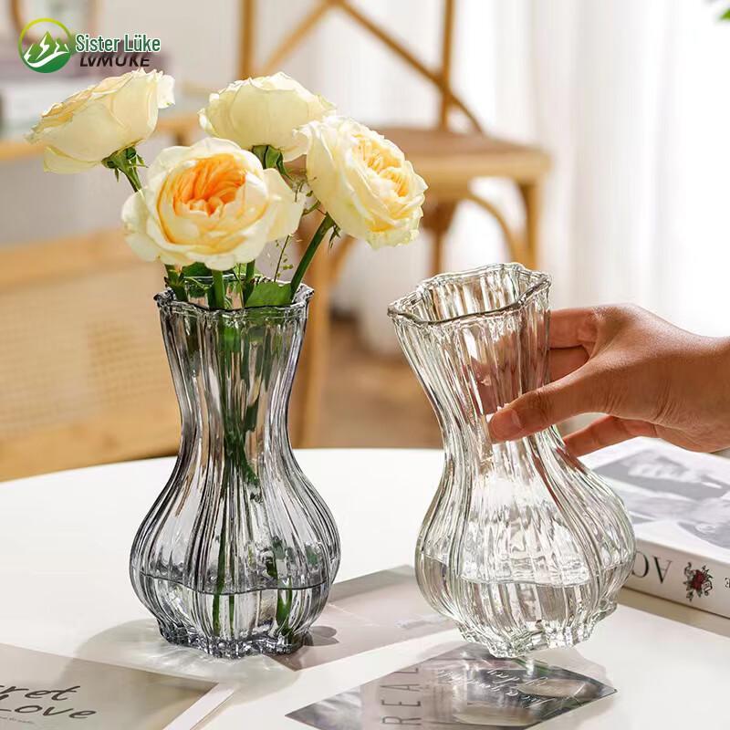 Lümùkè Decorative Glass Vase Collection