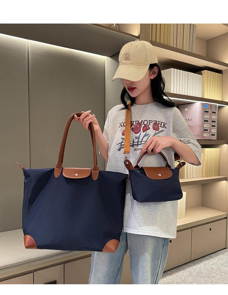 Large Capacity Commute Tote: Durable Handheld Bag for Computer, Yoga, Fitness, and Sports