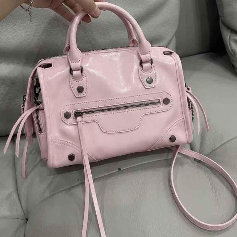 

Vintage Y2k Style Pink Handbag With Studded Tassel Design Oil-waxed Leather Mini Crossbodybag Women Brand Versatile Shoulder Bag розовый