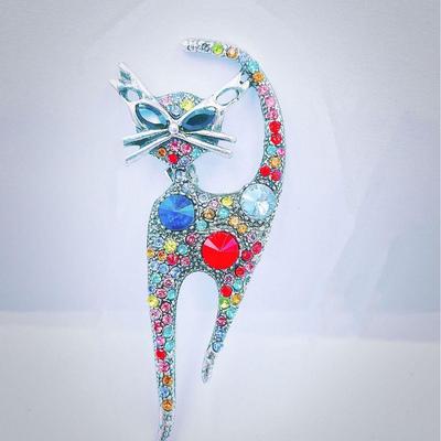 European & American Retro Kitten Rhinestone Brooch with Exquisite Inlaid Diamonds
