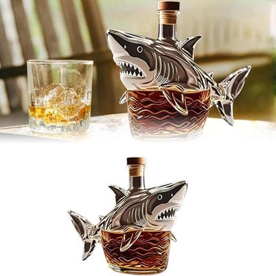 Creativity Jaws 50th Whiskey Bottle 320 Ml 3D Engraved Wine Bottle Theme Statue Shark Statue Wine Decanter Home Bar