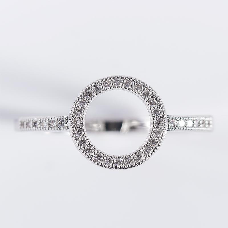 Huitan CopperColor Women Ring Simple Circle Shaped Fashion Versatile Daily Party Lady Accessories Full Shiny CZ Elegant Jewelry