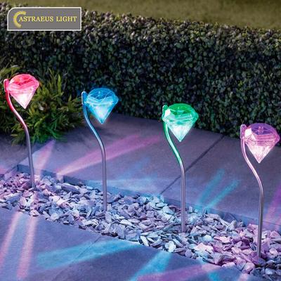 Lampe de lumière extérieure de cour de jardin en forme de diamant d'énergie solaire à changement de couleur de LED