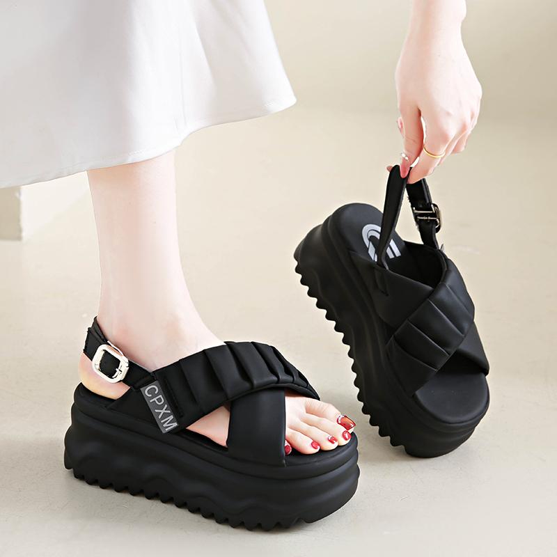 Fashion Muffins Shoe Beach Sandal Woman Luxury Increasing Height Shoes Lady 2025 Clogs With Heel Flat Comfort Gladiator New Outside Real