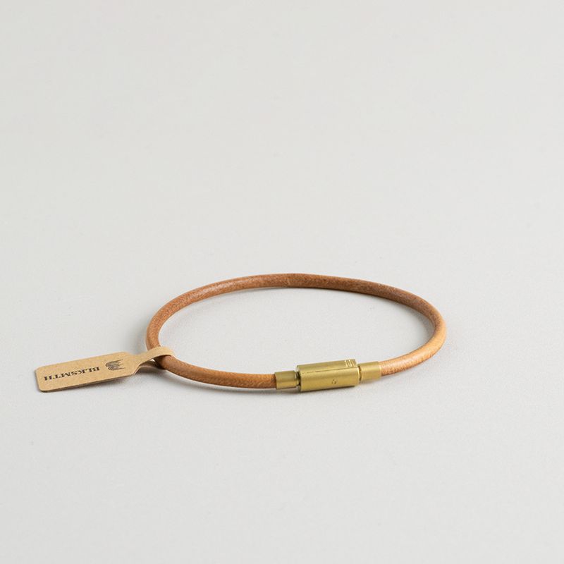 

Gold Plating Slub Buckle Leather Bracelet Genuine Leather Genuine Goods Brace Lace Bracelet Carrying Strap Minimalist Fashion Special-Interest M primary color cowhide