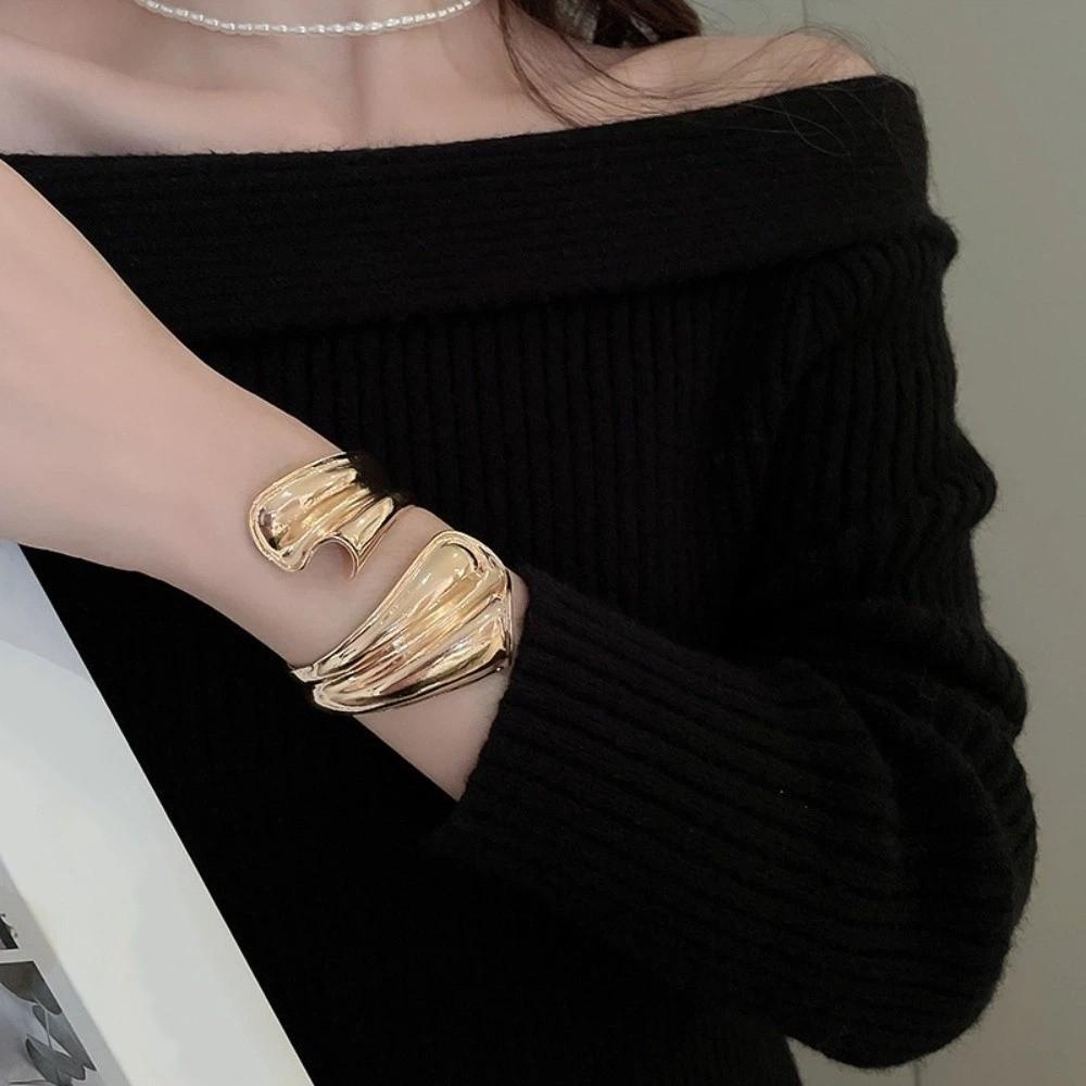 Ribbon Shaped Zinc Zinc Alloy Wide Opening Bangle Opening Arm Ring Retro Hand Ring Party Decoration