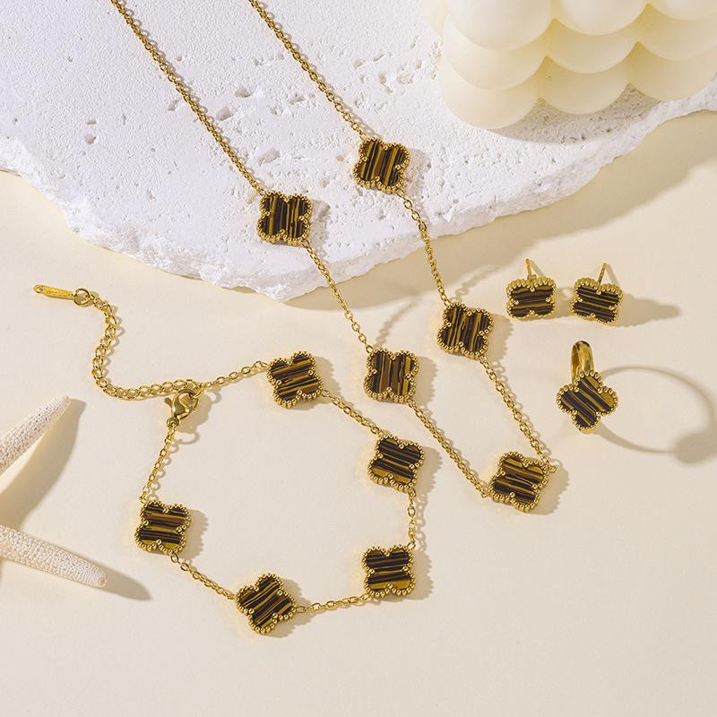 4pcs Four-Leaf Clover Four-Piece Set Including Necklace, Bracelet, Earrings and Ring, Versatile Lucky Five-Petal Fashion Jewelry