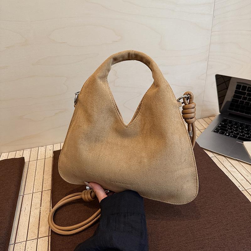 

Super Popular Niche Suede Bag, New Lightweight and Versatile Crossbody Bag, Autumn Hot Item, Hand-held Small Handbag хакі