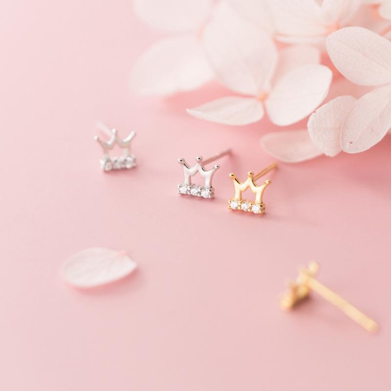 Little Princess Crown Stud Earrings Women's Simple Temperament Earrings Slightly Inlaid Zircon Earrings