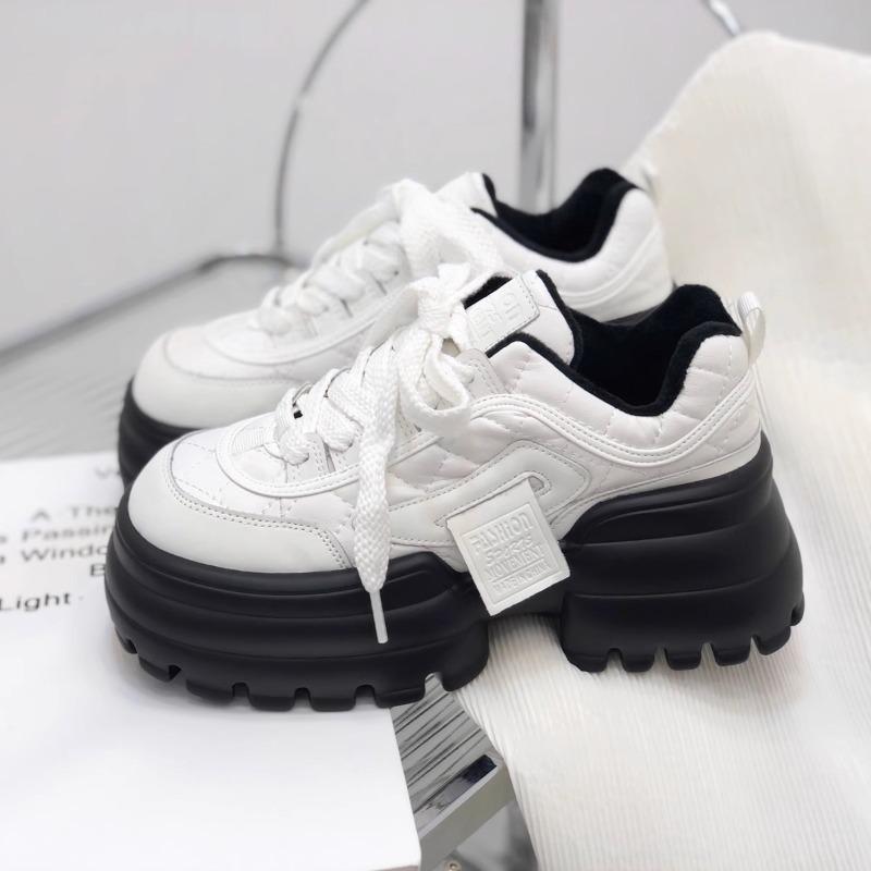 Muffin dad shoes women's spring and autumn niche versatile thick baseplate shoes new height-increasing casual sports shoes