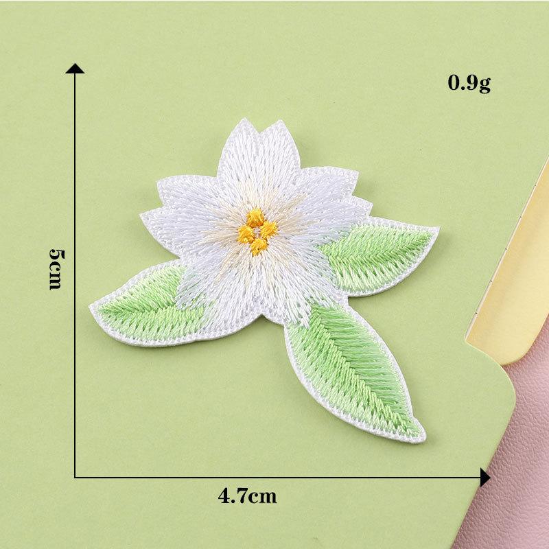 Embroidery label flower clothes patch sticker clothing accessories badge jewelry accessories self-adhesive embroidery cloth sticker