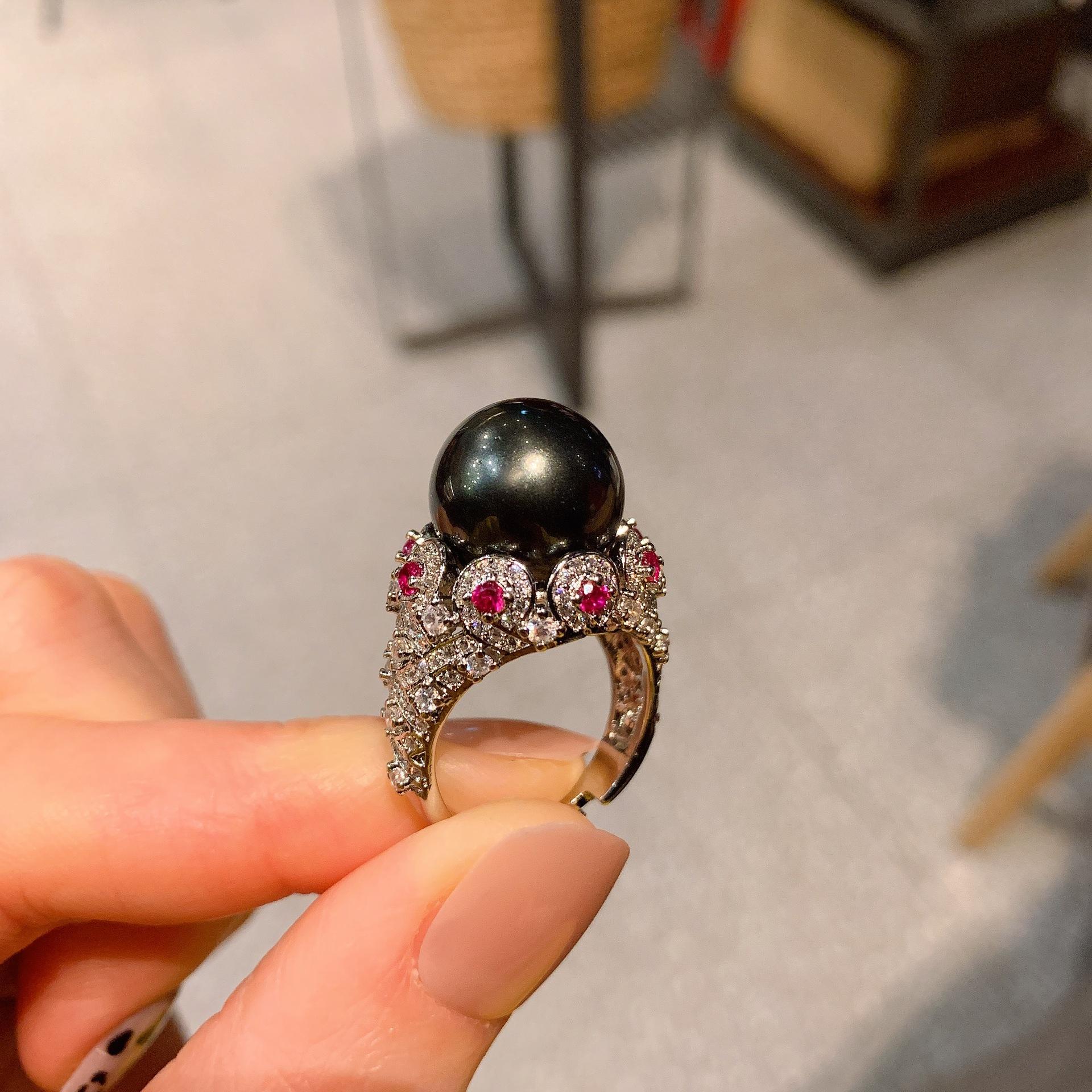 

Tiktok Steps Into Simple Australian Fritillaria Pearl Opening Ring Women Color Treasure Vintage Jewelry