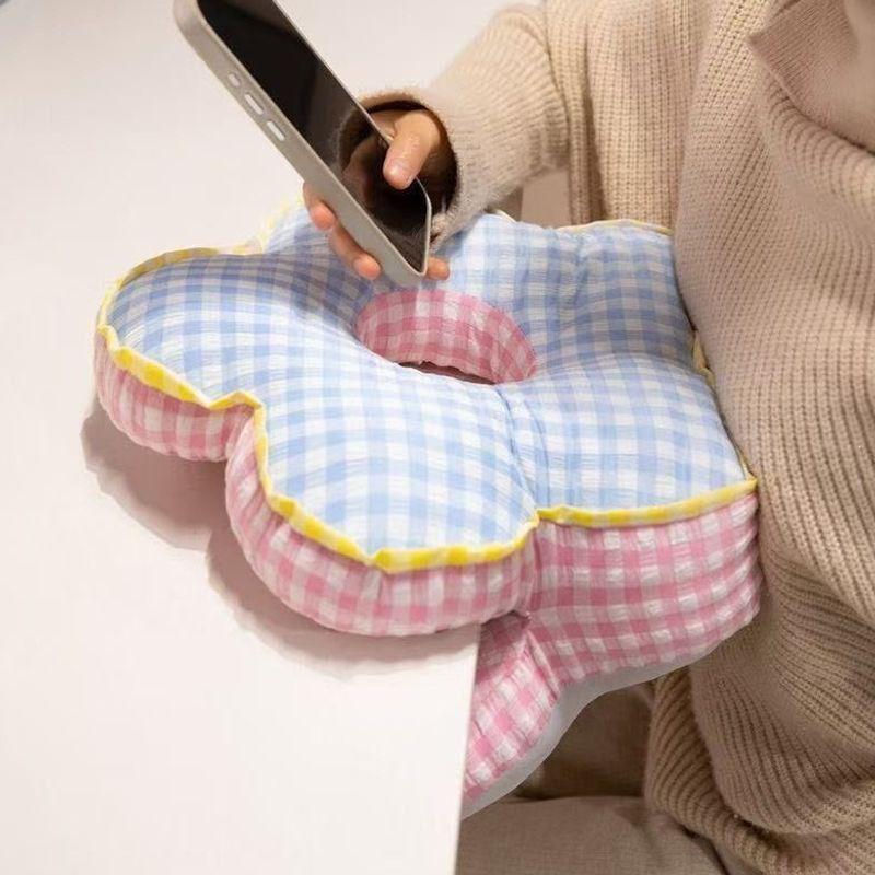 Grid Flower Office Nap Pillow: Soft Face Down, Neck Support for Desk or Chair
