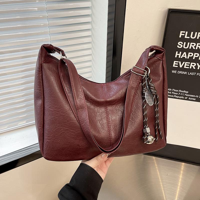 

Женская осенняя модная сумка через плечо с большой вместимостью - Высококачественная текстура, универсальный дизайн в форме пельменя Bare Bag вино красного