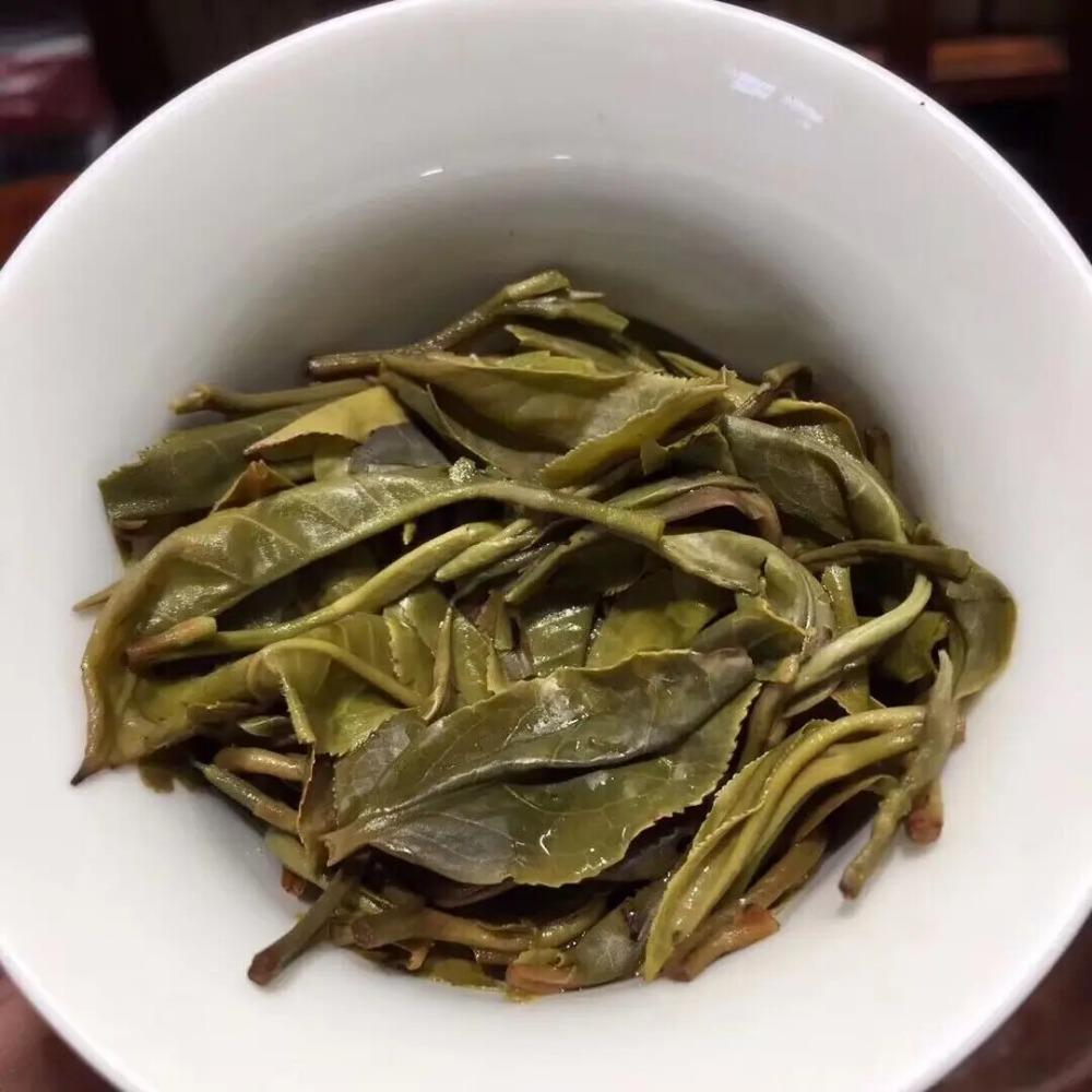 Premium Yunnan Old Tree Raw Puerh Loose Tea Bulk