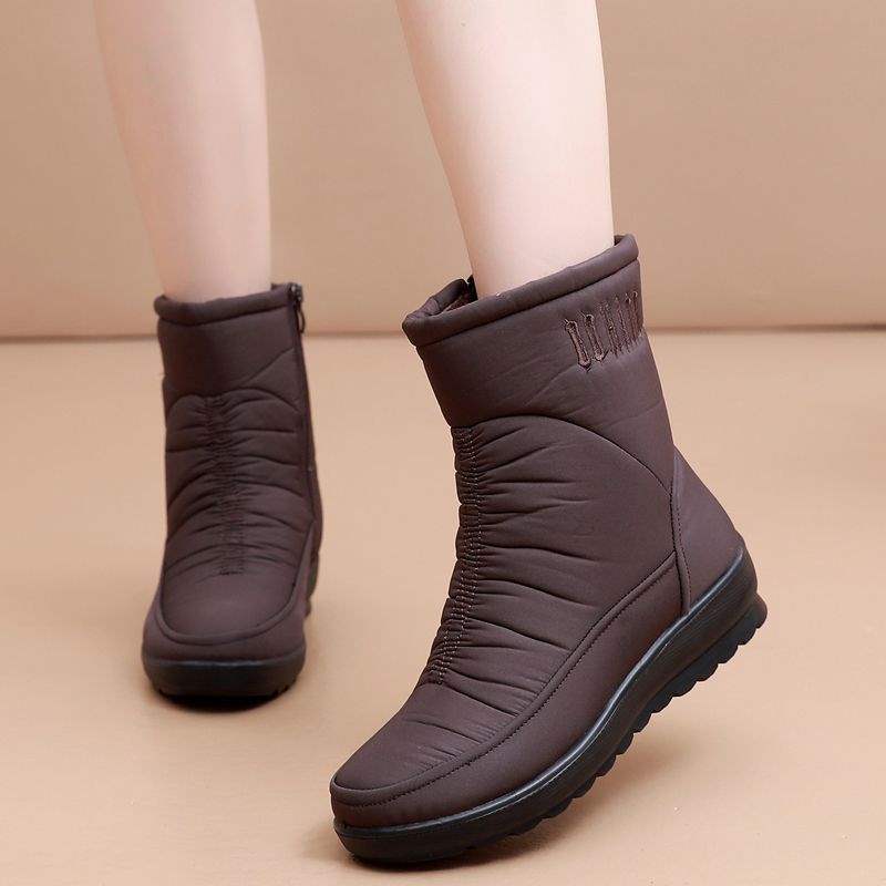 

Snow boots for women are cold-proof, super thick and antifreeze 40 degrees, non-slip and warm, thickened mother shoes are waterproof and lightweight, 43 темно-коричневого кольору
