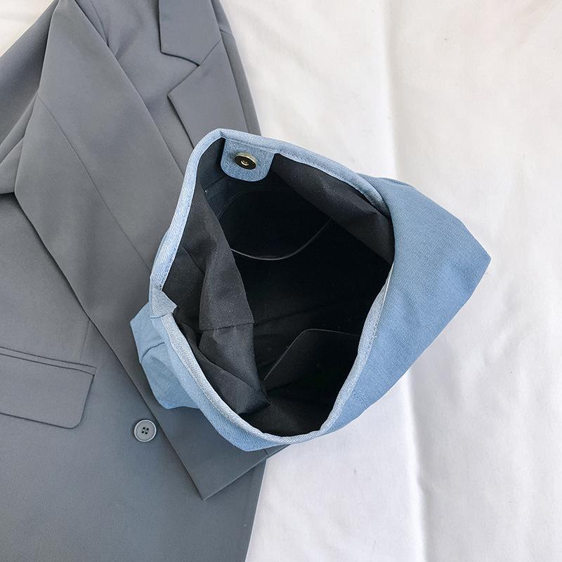 Stilvolle Umhängetaschen für Damen Trendige Canvas-Tragetasche Große Kapazität Modisch und Vielseitig Tasche für den täglichen Gebrauch Einfaches Design