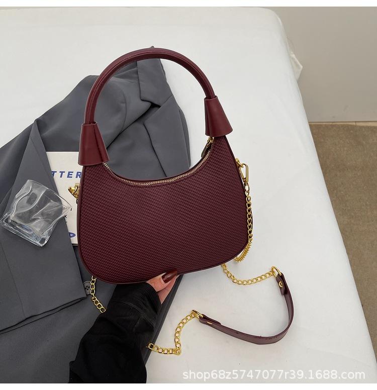 ins super fire Internet celebrity small bag women patent leather women's handbag new simple underarm bag chain shoulder bag