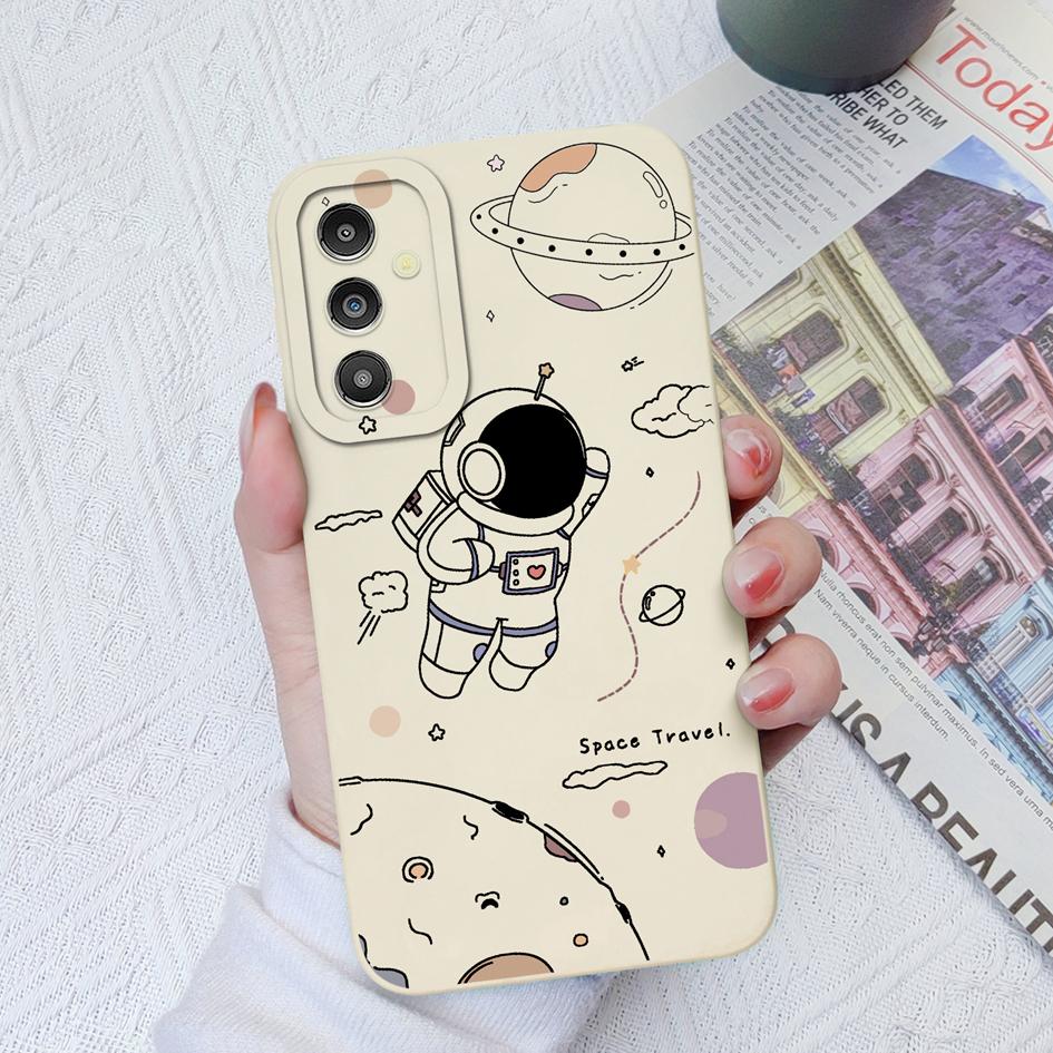 Śliczne astronauta etui do Samsung Galaxy A02 A03 A04 A12 A13 A14 A31 A51 A71 M54 kwadratowy płynny silikon tylna pokrywa do Samsung Galaxy zderzak Fundas