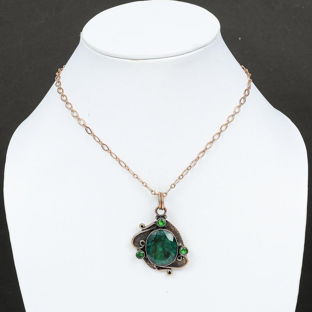 Pingente de esmeralda zambiana facetada, pingente de diópsido cromado, pingente de cobre, joias com pedras preciosas, joias de cobre feitas à mão, presente para ele, pedra de cura
