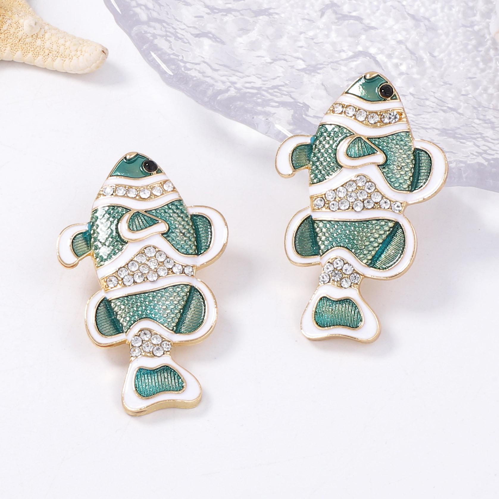

DIGADAGU Metal Clown Fish Animal Dangle Earrings New Women s Elegant Simple Earrings Daily Zircon Accessories зелений