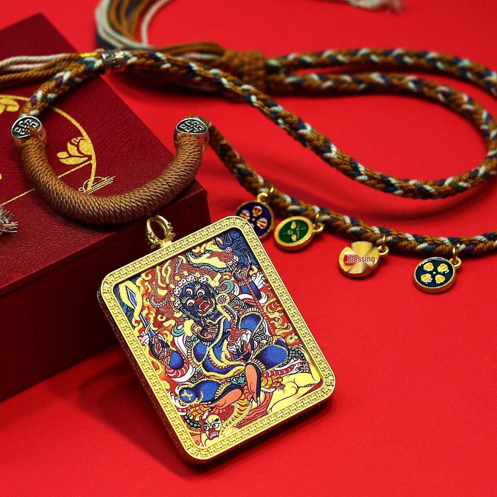 Schwarzer Jambhala Gold Mahakala Thangka Anhänger Halskette mit Acht Glückssymbolen & Lotus GAU Box