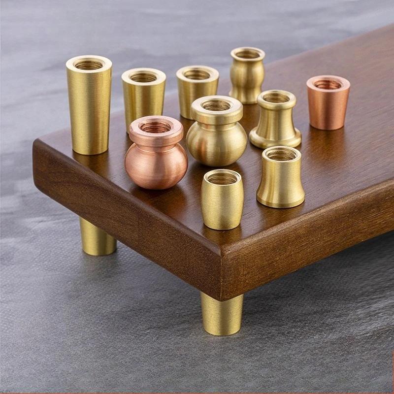 Piedini Mini Tavola in Ottone e Legno 4 Pezzi Riser Antiscivolo per Scatola Gioielli Vassoio Espositore Piccoli Mobili Uso Artigianato Fai da Te