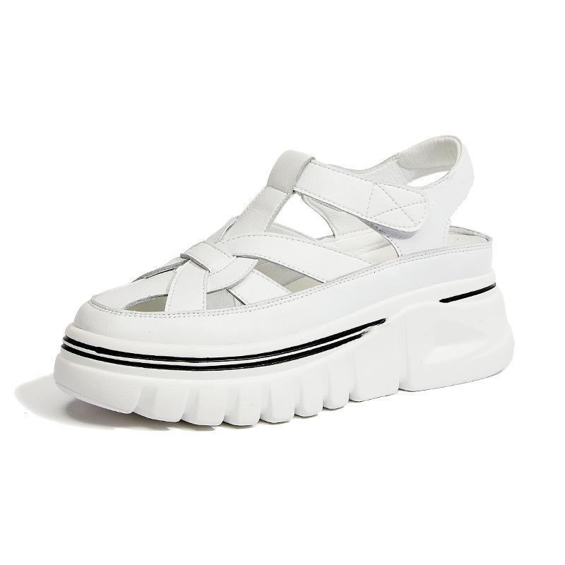 2025 summer new sandals women's explosive leather casual shoes women's lightweight Velcro women's sandals spot second delivery