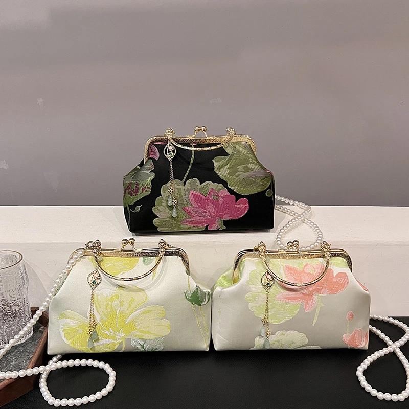 Women's Silk Tote Shoulder Bag with Chain Embroidered Chinese Cheongsam Daily Use Fashion