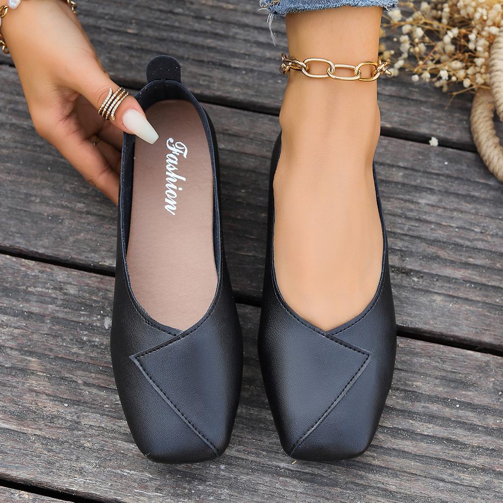 Women Flats Shoes Spring New Metal Buckle Loafers Soft Sole Shallow Mouth Sneakers Women Casual Office Comfortable Shoes Women