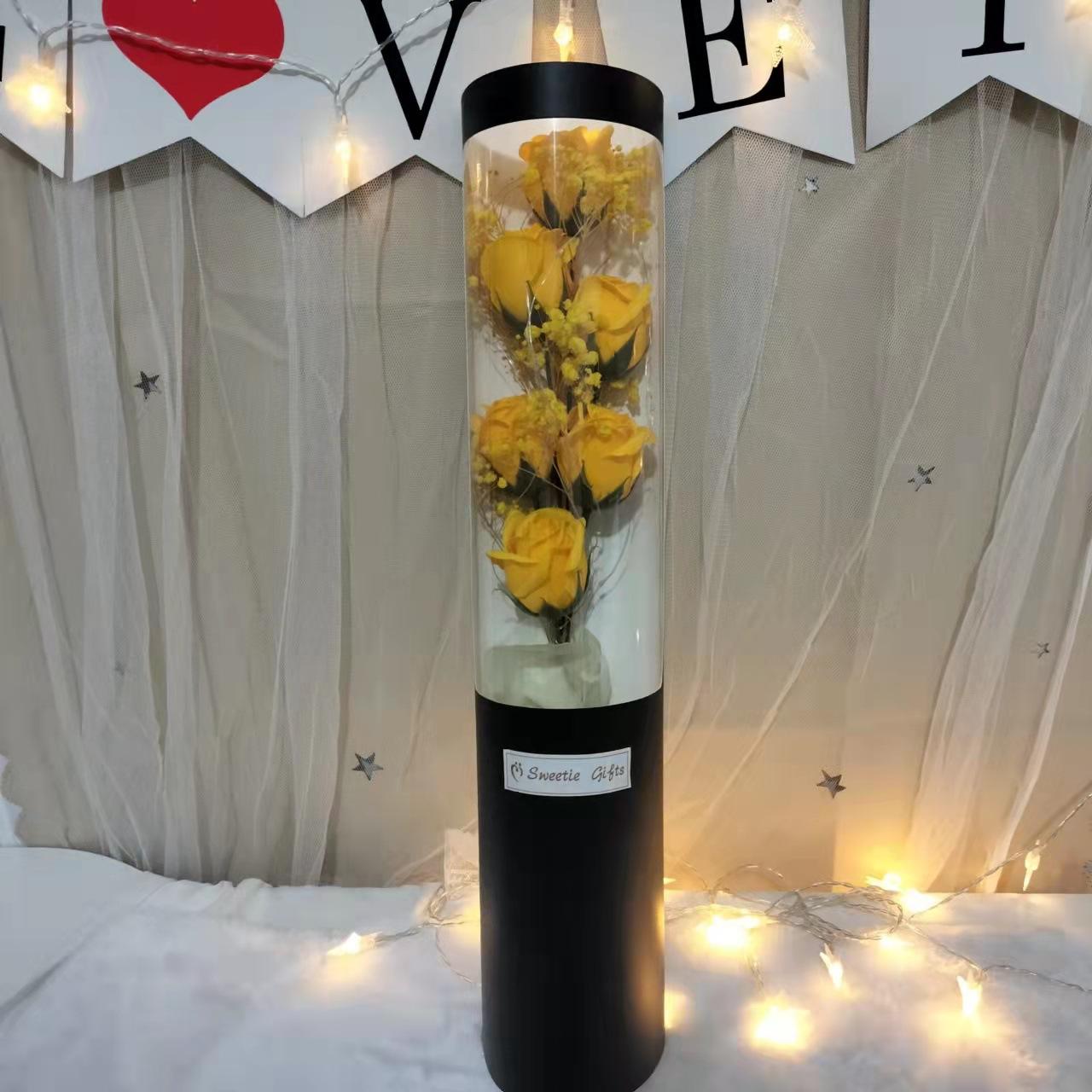 

Букет цветов из мыла в виде роз Подарок на День матери 520 Креативный подарок на день рождения Ведро для объятий из мыла в виде цветов на День святого Валентина 10*8*50cm