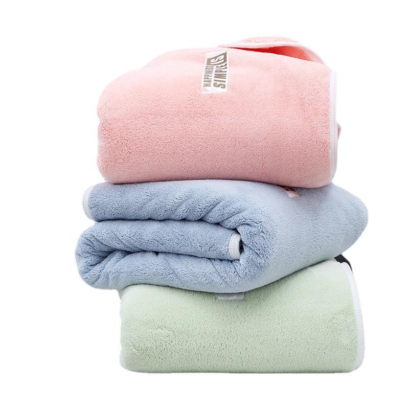 Extra Large Coral Fleece Bath Towel 90x180cm - Versatile Wrap for Bath, Sofa, or Nap.