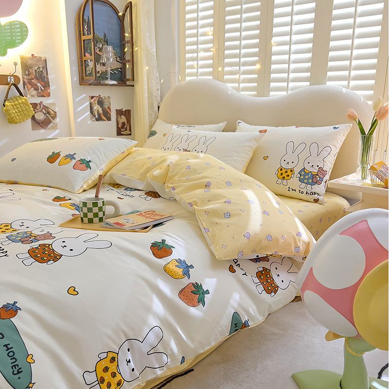 Set drăguț din patru piese din bumbac pur, set din trei piese, cearșaf de pat și cuvertură din bumbac, husă de pilota cu desene animate