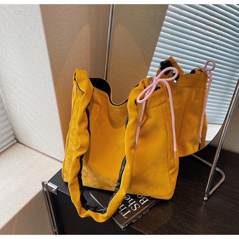 Large-capacity bag women's summer versatile new simple casual pleated shoulder messenger bag tote bag