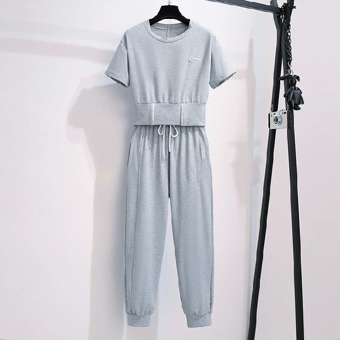 

Женский летний повседневный комплект из двух предметов 2025 года: Свободный топ с короткими рукавами и брюки Nine Point 3XL светло-серый