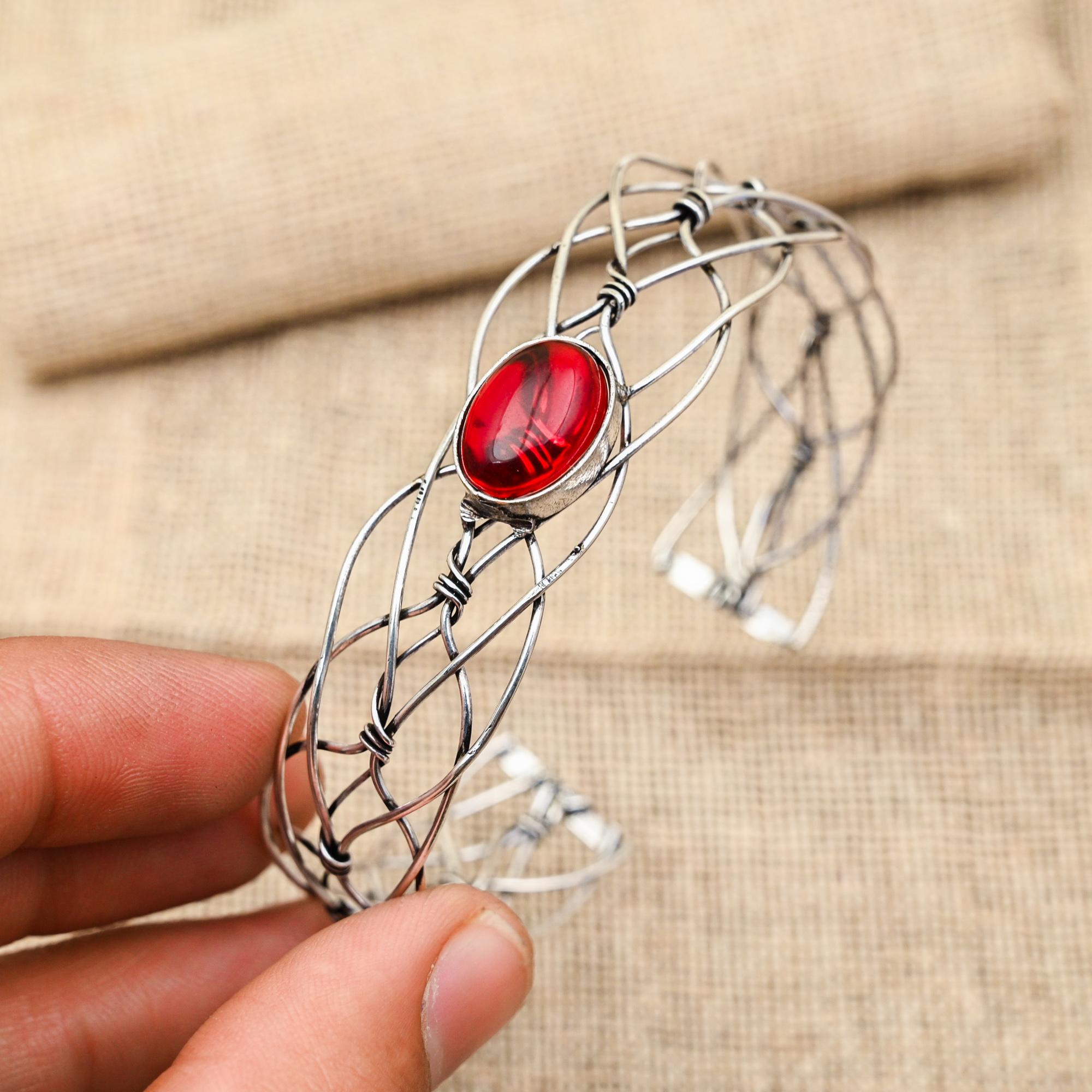 

Гранат Драгоценный камень ручной работы из стерлингового серебра 925 пробы Превосходные ювелирные изделия Регулируемый браслет