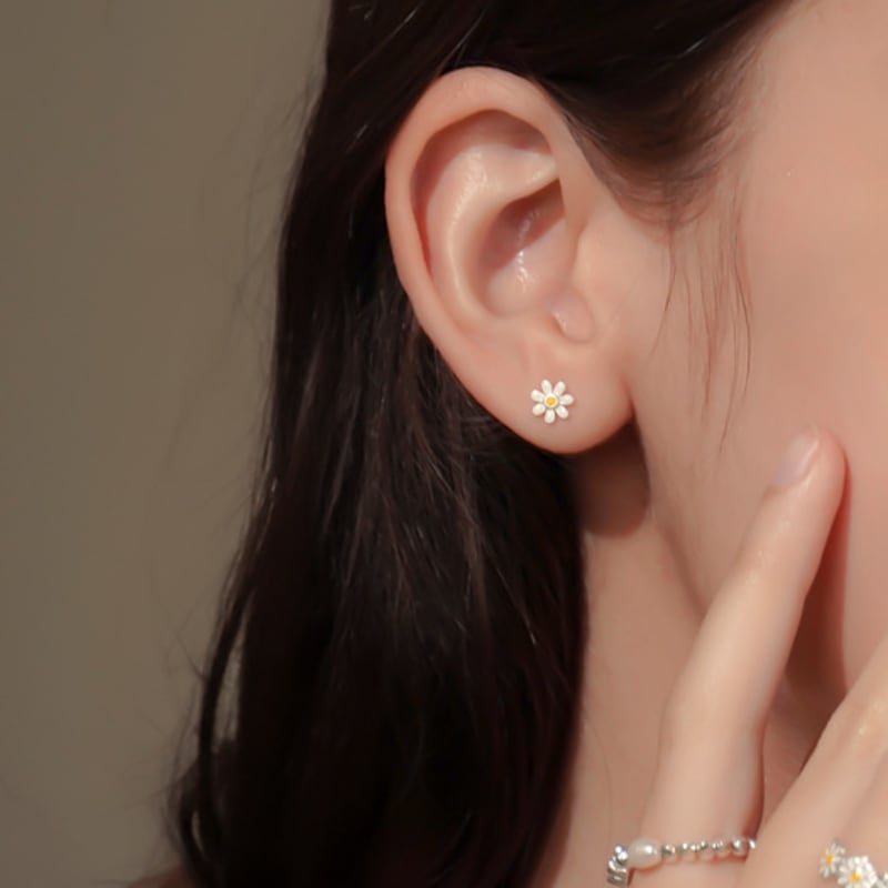 JEWNEL (1+1)Silver925 Epoxy Daisy Flower Silver Labret Piercing