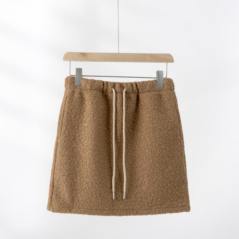 

Saidi Korean Style Short Furry Lambswool Skirt - 2025 Winter Edition, Petite Cream White Women s Plush Skirt S [80-95 lbs]