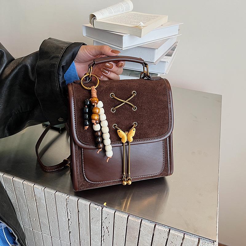 Backpack Women's Fashion Niche Design Portable Korean Version Casual School Bag Street Trend Student Lightweight Travel Backpack