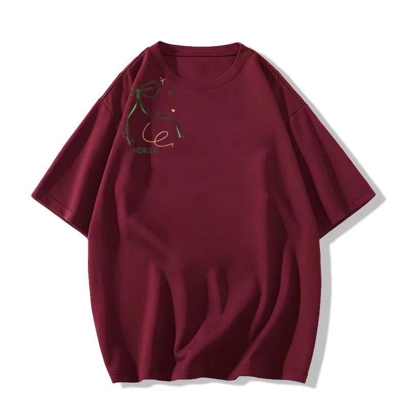 

Женская футболка 2025 года в американском свободном стиле с приспущенным плечом и рукавом до локтя M бордовый