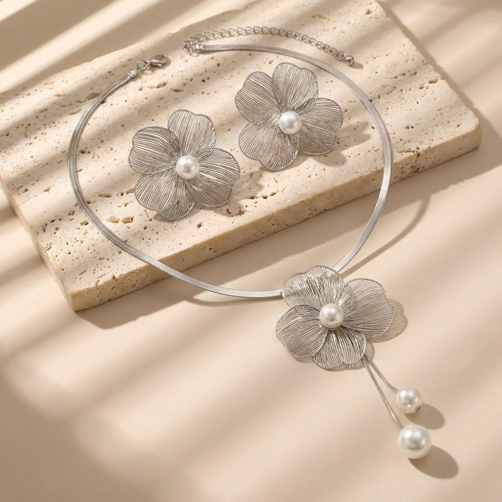 Imitation Pearl Pearl Jewelry Set Stereo Flower Flower Pendant Set  Women Jewelry