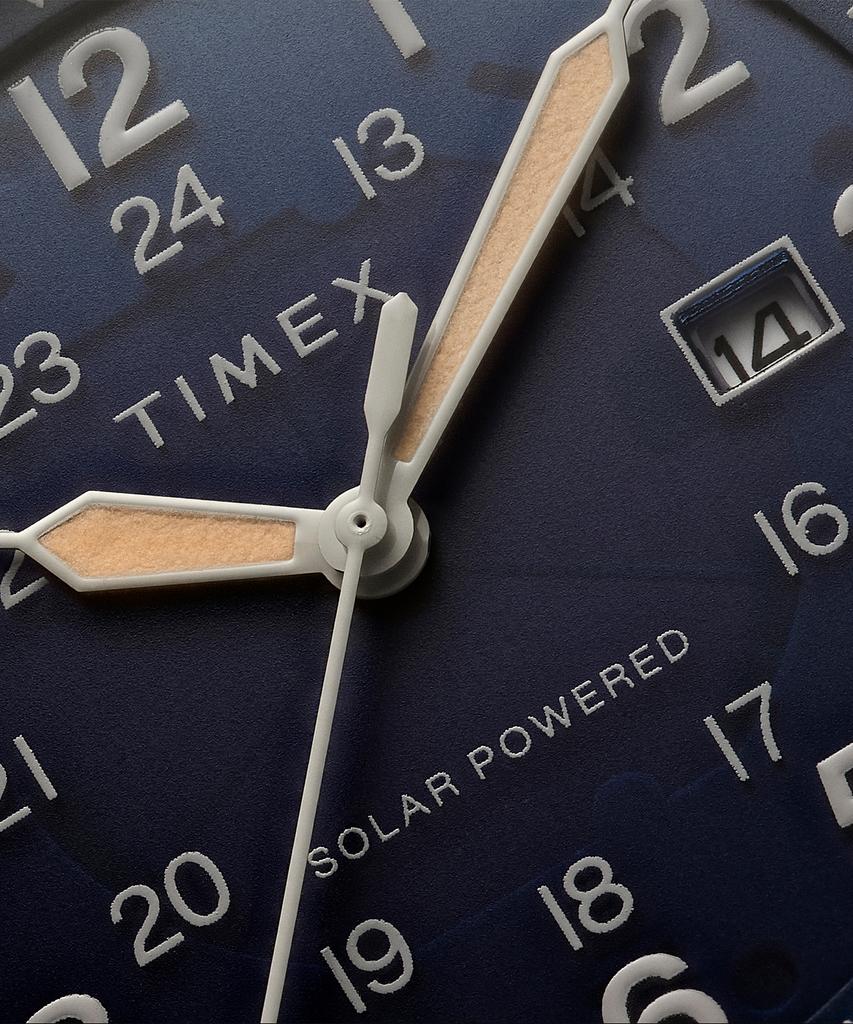 Taimaegseu Expedition Solar-Powered Field Watch 41Mm