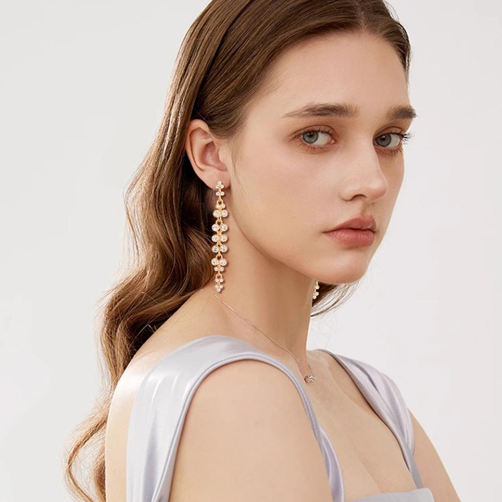 Alloy Drop Earrings For Women With Unique Pendant Design For Spring Fashion