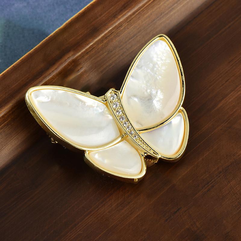 Butterfly Brooch For Women With Shell Material Elegant Animal Jewelry Gift For Summer 2024