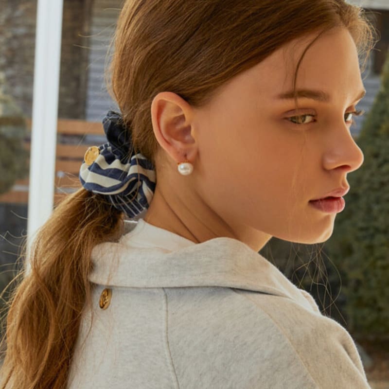 ANOETIC ANC STRIPE DENIM SCRUNCHIE_NAVY