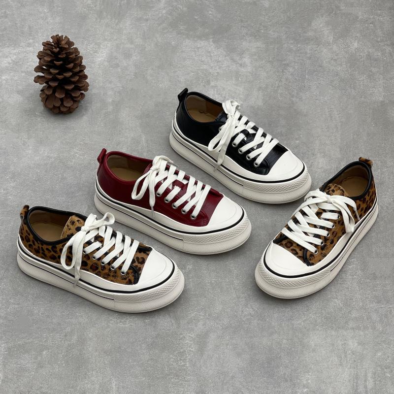 Round-toed, Thick-soled, Fashionable and Versatile Women's Shoes with Sponge Soles