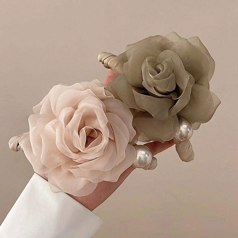New Korean Rose Flower Hair Clip for Women Sweet Fabric Back Head Shark Clip Fashionable High-end Exquisite Hair Accessories